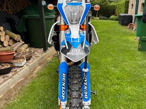 KTM EXC-F SIXDAYS 2018 - VIELE EXTRAS UND ERNEUERUNGEN