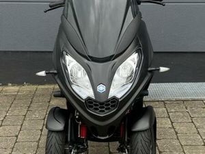 PIAGGIO MP3 300 DREIRAD-ROLLER, EZ 05/2022, 8600KM