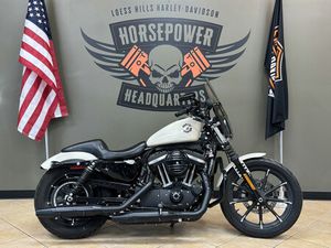 2022 IRON 883®