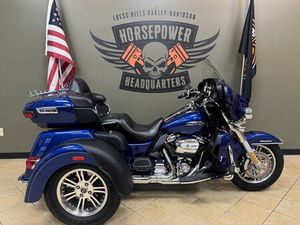 2017 TRI GLIDE® ULTRA