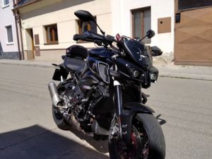 YAMAHA MT-10