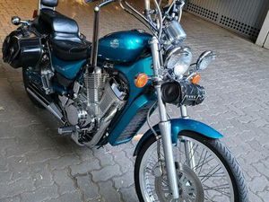 MOTORRAD SUZUKI INTRUDER 600 CCM