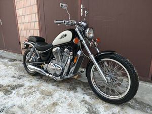 SUZUKI VS 700 INTRUDER SHADOW VIRAGO VULCAN. RUDNIK NAD SANEM