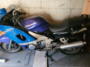 KAWASAKI ZZR 600