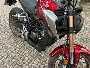 HONDA CB125R 2021, 9700KM, FRISCHER TÜV