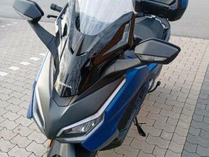 HONDA FORZA 125 CCM WIE NEU