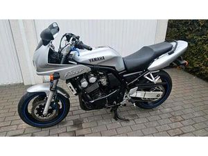 YAMAHA FAZER 600 ( RJ02) , ERST 13.000 KM, TOP