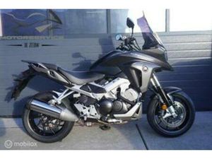 HONDA VFR800X CROSSRUNNER ABS BJ 2015 — MOTOREN | HONDA — MARKTPLAATS