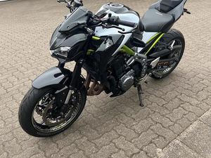 KAWASAKI Z900 BLACK&WHITE