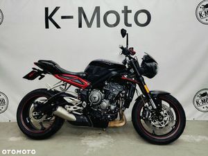TRIUMPH STREET TRIPLE
