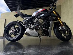 DUCATI STREETFIGHTER V4SP