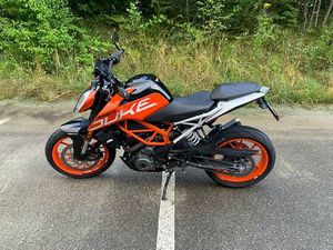 KTM DUKE 390