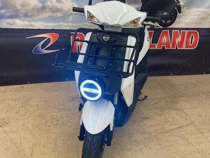 SYM X PRO 50 LIEFERFAHRZEUG 45 KM/H 2 GEPÄCKTRÄGER