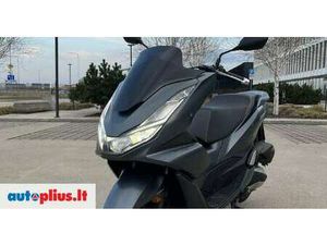 HONDA PCX 125 CC, SCOOTERS / MOPEDS
