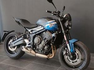 TRIUMPH TRIDENT 660