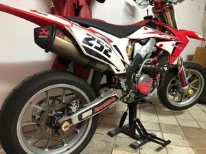 HONDA CRF 450 SUPERMOTO →