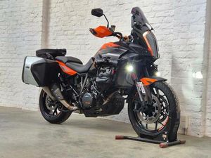 ② MAGNIFIQUE KTM 1290 SUPER ADVENTURE S @MOTOMOBILIA