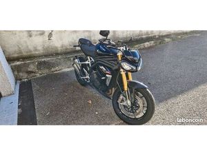 TRIUMPH SPEED TRIPLE