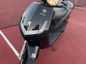 SCOOTER PEUGEOT VIVACITY
