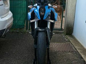 SUZUKI GSX-8S