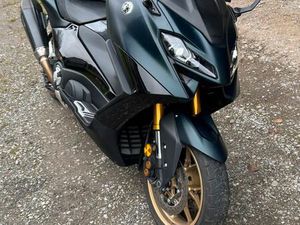 TMAX 560 TECH MAX FULL OPTIONS