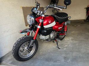 SUPERBE HONDA MONKEY 125CM3 CANTON NEUCHÂTEL -