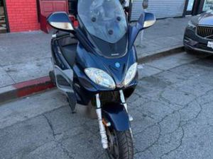 PIAGGIO X9 500 CC