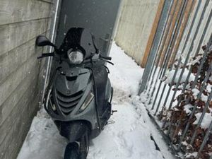 ZIP 70CC 2T — SCOOTERS | PIAGGIO — MARKTPLAATS