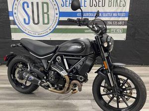 FS: 2023 DUCATI SCRAMBLER ICON DARK - 3752 MILES