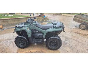 QUAD CAN AM OUTLANDER