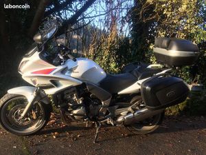 TRÈS BELLE HONDA 1000 CBF
