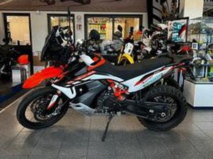 KTM 890 ADVENTURE