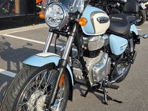 ROYAL ENFIELD METEOR 350 AURORA BLUE