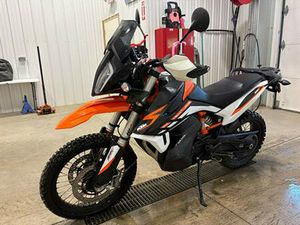 2022 KTM 890 ADVENTURE R
