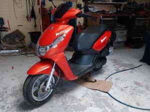 PEUGEOT KISBEE — SCOOTERS | PEUGEOT — MARKTPLAATS