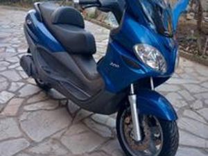PIAGGIO X9 200 EVOLUTION