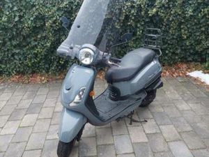 SYM FIDDLE II (BJ: 2021, KM-STAND: 10.214KM, GEEL KENTEKEN) — SCOOTERS | SYM — MARKTPLAATS