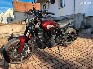 INDIAN FTR S 2023 • PREMIÈRE MAIN • AKRAPOVIC • OPTIONS INDIAN • GARANTIE 12/2028