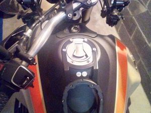 MOTO GUZZI V85 TRAVEL FULL OPTIONS ET ACCESSOIRES