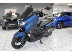 YAMAHA N-MAX 125