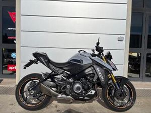 SUZUKI GSX S 1000