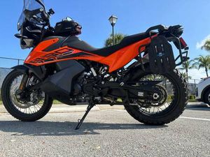 2022 KTM 890 ADVENTURE