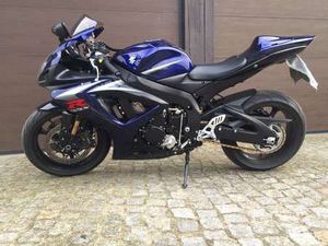 SUZUKI GSX-R 750