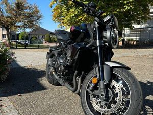HONDA CB1000R+ BLACK EDITION 2022 – 7 400 KM – GARANTIE 2027