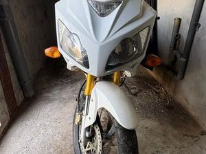 MOTO 125CM3 IMF (HONDA CBR)
