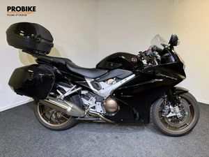 HONDA POWERSPORTS VFR800F /KAMPANJRÄNTA 3,95% • 2014