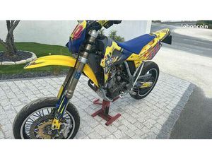 MOTO HUSQVARNA