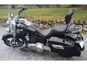 SUPERBE HARLEY DAVIDSON DYNA SWITCHBACK 1690