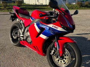 CBR 600 RR