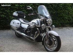 MAGNIFIQUE MOTO GUZZI 1400 CALIFORNIA TOURING